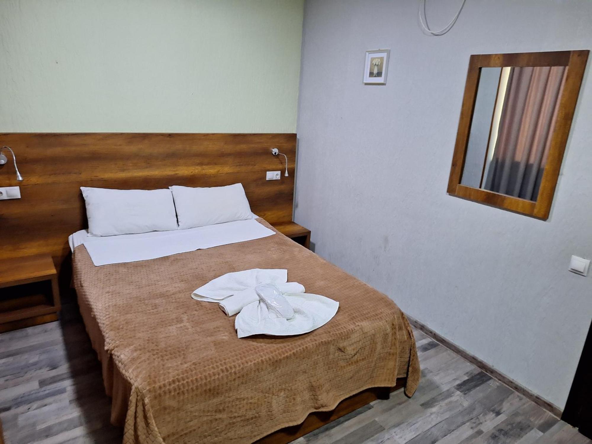 Hotel Georgian Kutaisi Exterior photo