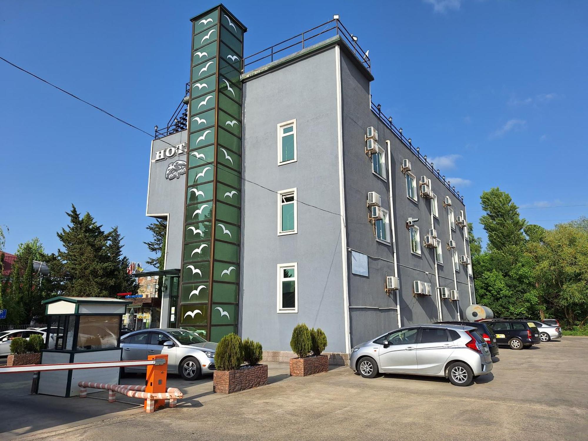 Hotel Georgian Kutaisi Exterior photo