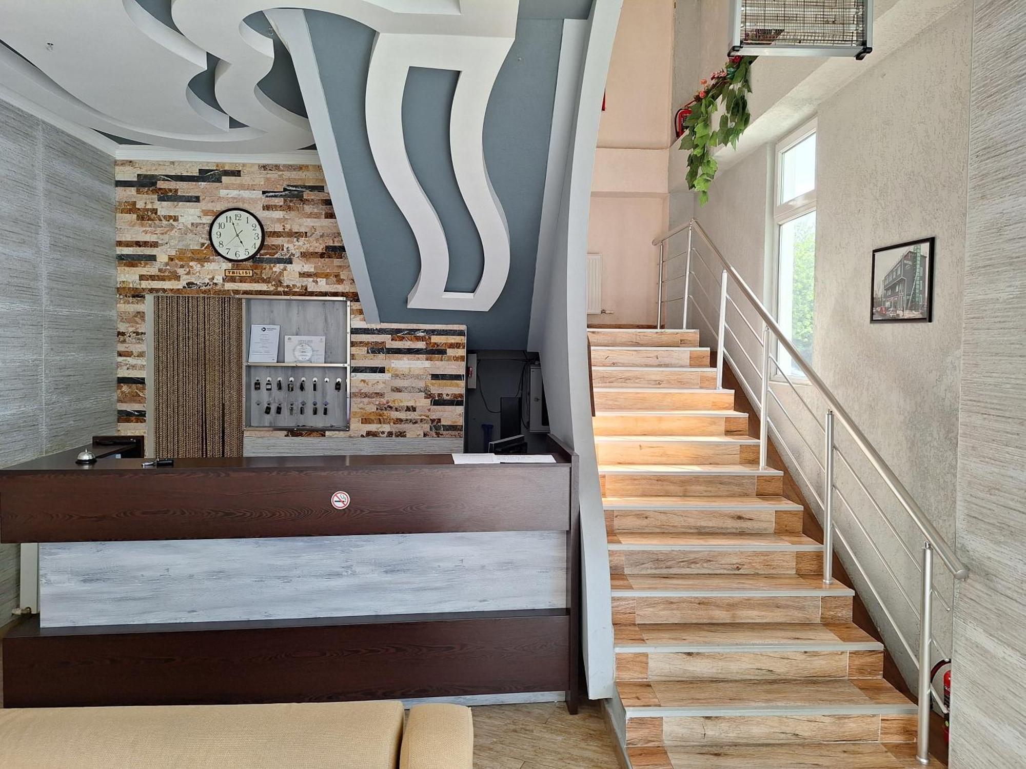 Hotel Georgian Kutaisi Exterior photo